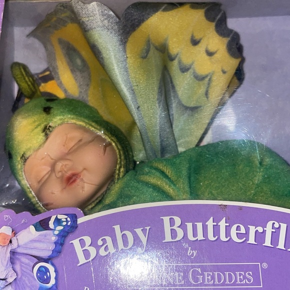 Baby butter fly Anne Geddes - Picture 3 of 9